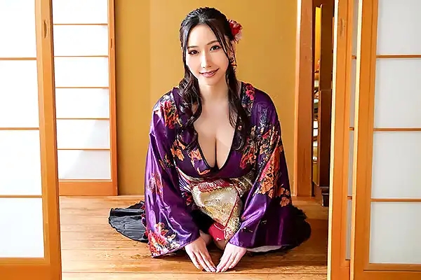 佐山愛 朝から晩までご奉仕してくれる隠れ宿の巨乳女将。朝勃ちした肉棒をフェラして騎乗位で挿入！